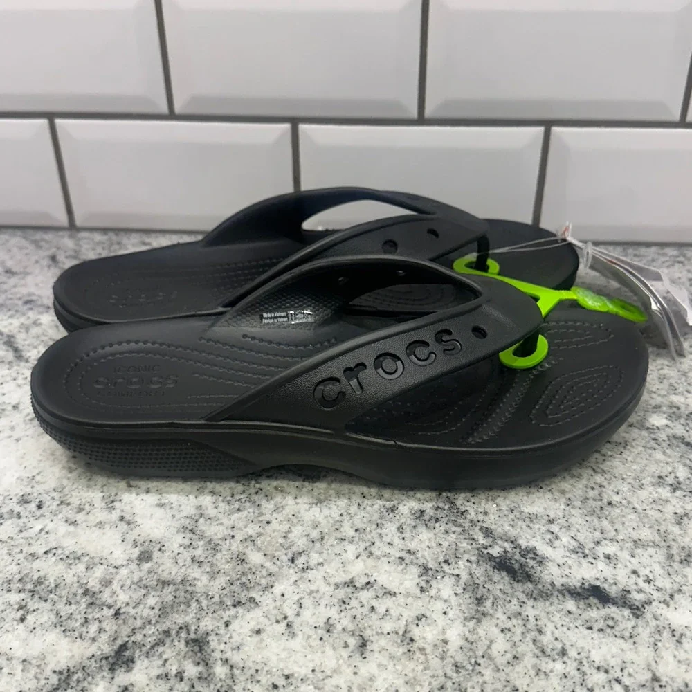 Crocs Womens 10 Baya II Flip Black Athletic Comfort Sandals 208192-001 Sporty‎